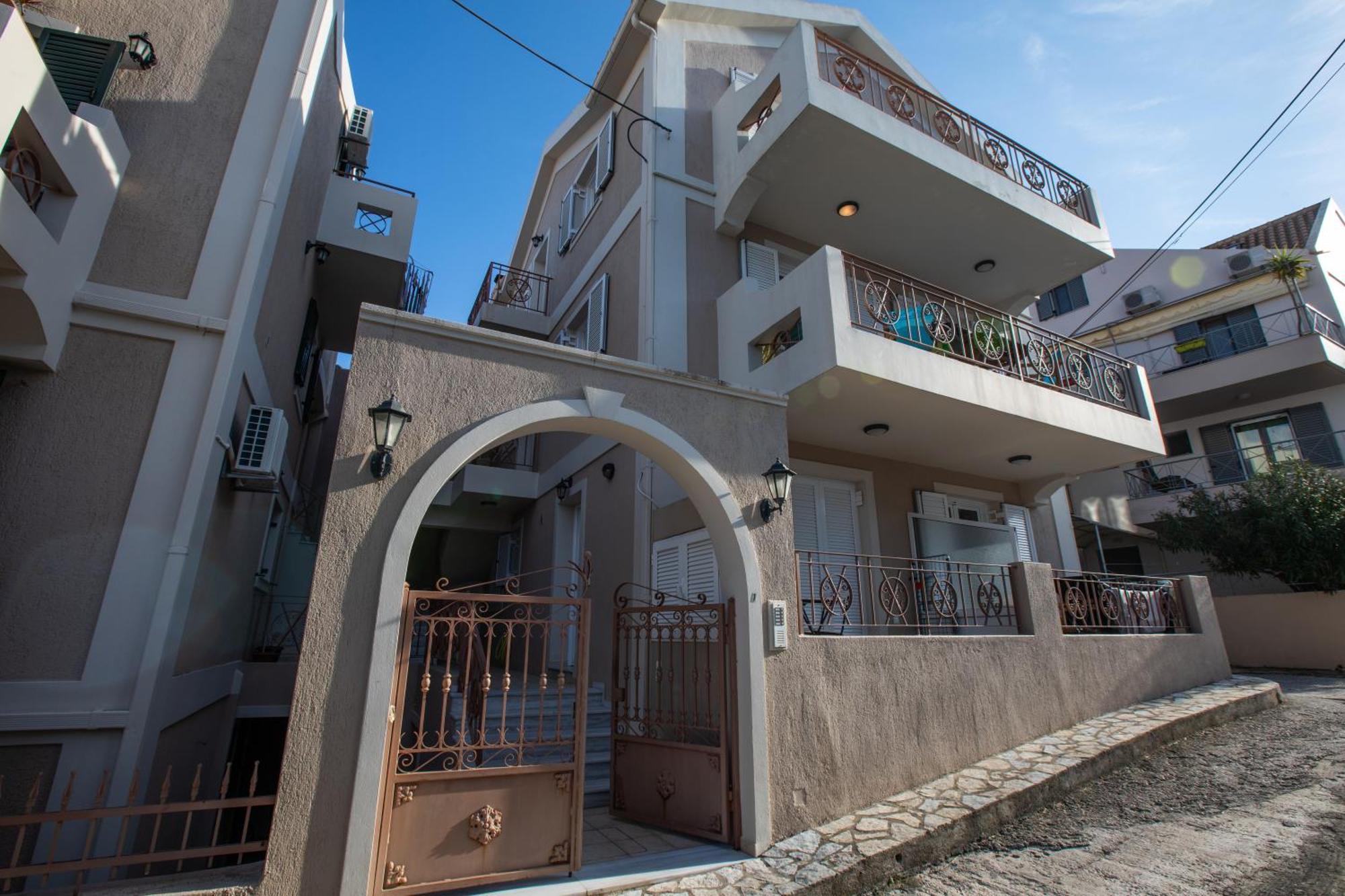 Elena'S Apartment 4 Argostoli  Bagian luar foto